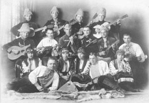 https://commons.wikimedia.org/wiki/File:Edmonton_Ukrainian_orchestra.jpg