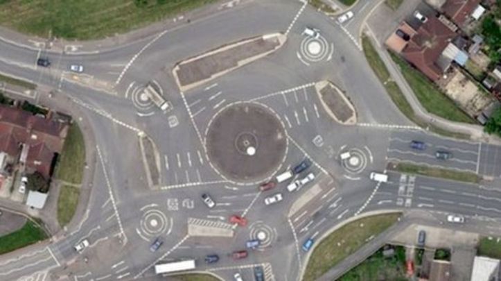 _63119443_msn_magic_roundabout_470x350
